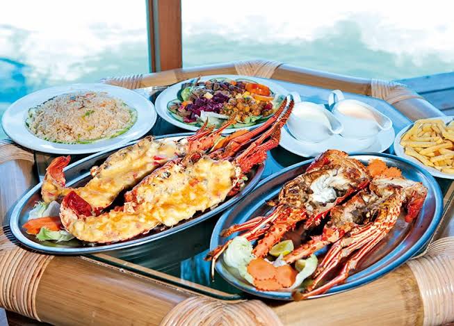 Tropical breakfast spread, Maldives